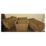 Lot of 4 baskets