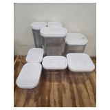 Lot of 8 plastic containers