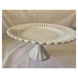 Heirloom collection cake plate