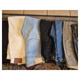 12 pair of women's jeans size 27 , 4
