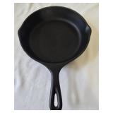 Lodge 9 inch cast iron skillet