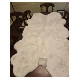 Mon Chateau faux fur rug