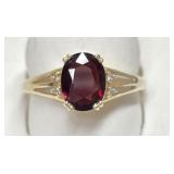 14k Yellow Gold Oval Garnet w Diamonds Ring