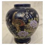 Vtg Japanese cobalt blue porcelain ginger jar