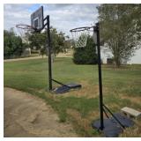 Lot of 2 basketball hoops