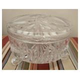 Footed candy dish with lid