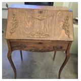 Gorgeous vintage Oak wood small secretary