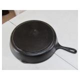 Old Lodge #10 Cast Iron Skillet