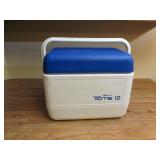 Gott Cooler and Ice Packs Lot