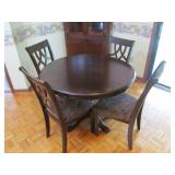 Dining Room Table and 4 Chairs Lot