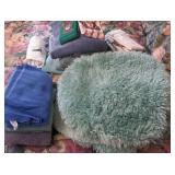 Bathroom Linens Towels Lot (2 Bags)