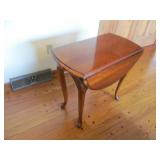 Queen Anne Drop Leaf End Table