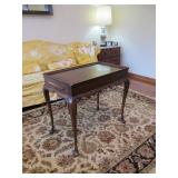 Chippendale Accent End Table