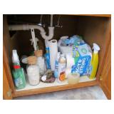 Bathroom Cabinet Contents Lot