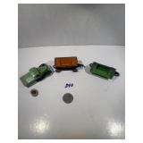 2 trailers 1 truck with damaged wheel, Tootsie Toy