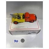 1950 Studebaker wrec, US model mint