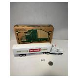 Ertl, Perdue Truck
