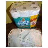 Napkins/toilet paper