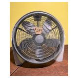 20ï¿½ floor fan
