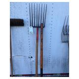 Cann hook/pitch fork