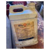 2 gallons of mite oil, misc