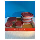 5 Rubbermaid food storage containers, small bowl