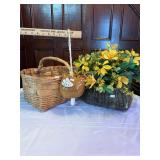 Rooster bell, 2 Baskets