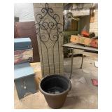 Trellis and Pot