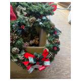 5 holiday wreaths