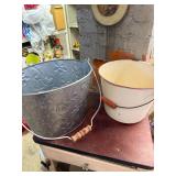 2 pails