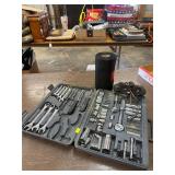 Ratchet set, roofing mesh, binoculars