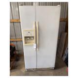 Roper refrigerator, dirty but works fine