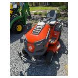 Husqvarna TS242XD 42" cut 46 hours