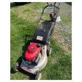Honda self-propelled push mower with grass catcher