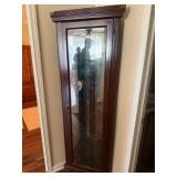 Mirror back corner cabinet w/ 4 glass shelves
