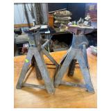 one pair heavy duty jack stands