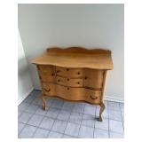 Tiger Oak Server Claw Foot 42' X 24' X 36'