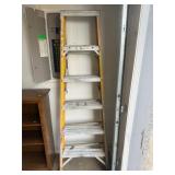 6' Ladder (fiberglass - Werner)