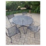 Patio Table (4) Chairs (48' Dia)