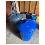 (2) Trash Cans w/lids