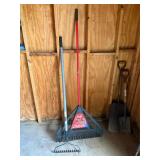 (1) Leaf Rake, (1) Rock Rake