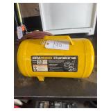 5 Gallon Ait Tank, Hoses & Gauge