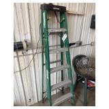 Huskee 6' Step Ladder (fiberglass)