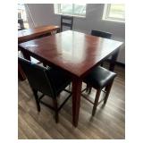 Dining Table 42' X 42' 2 Stools & 2 Chairs