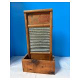 'Scanty Handi' Washboard