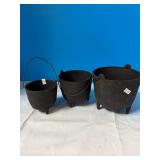 Cast iron 'Nesting ' Pots
