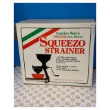 Vintage Garden Way Squeezo Strainer