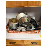 Assorted Kitchen Cookware Lot