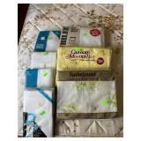 Vintage Bed Linen & Pillowcase Lot