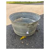Vintage Galvanized Metal Wash Tub